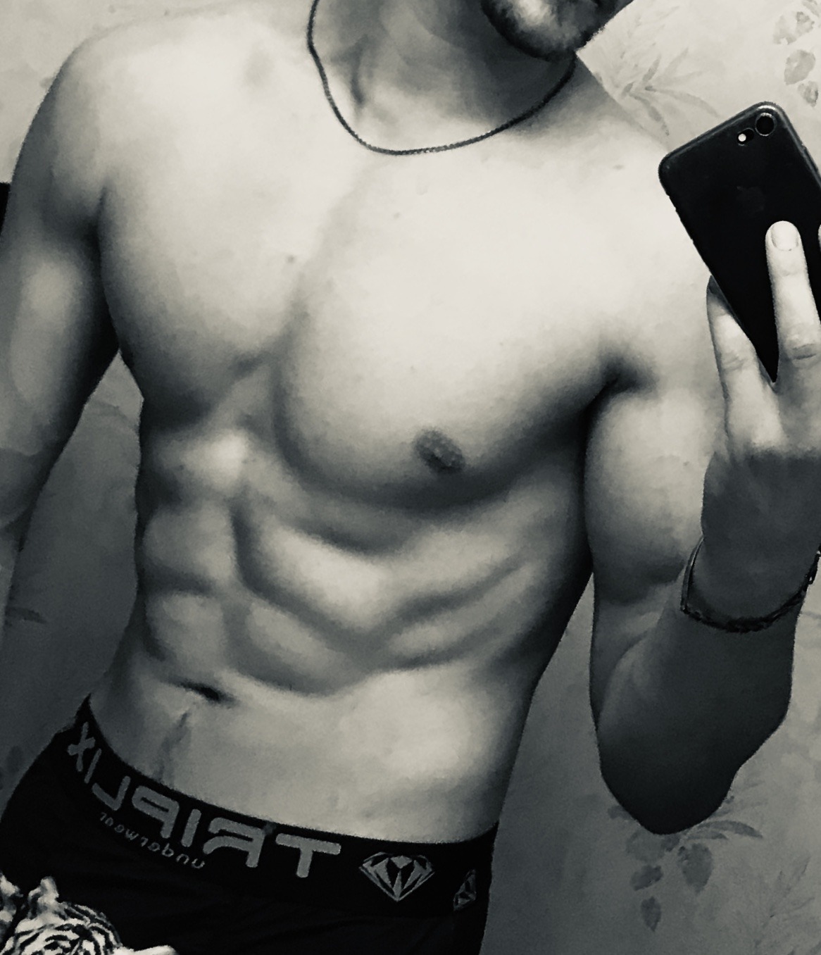 Profil de Zaher, 27 ans, Gay Belgique à Lierre