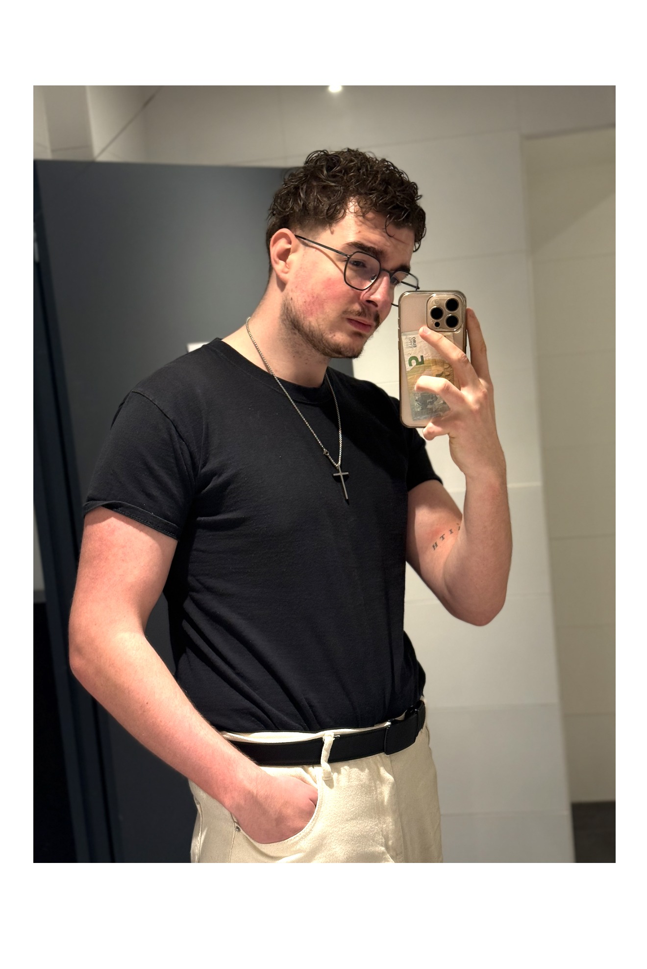 Profil de Aron, 21 ans, Gay Belgique à Lanaken