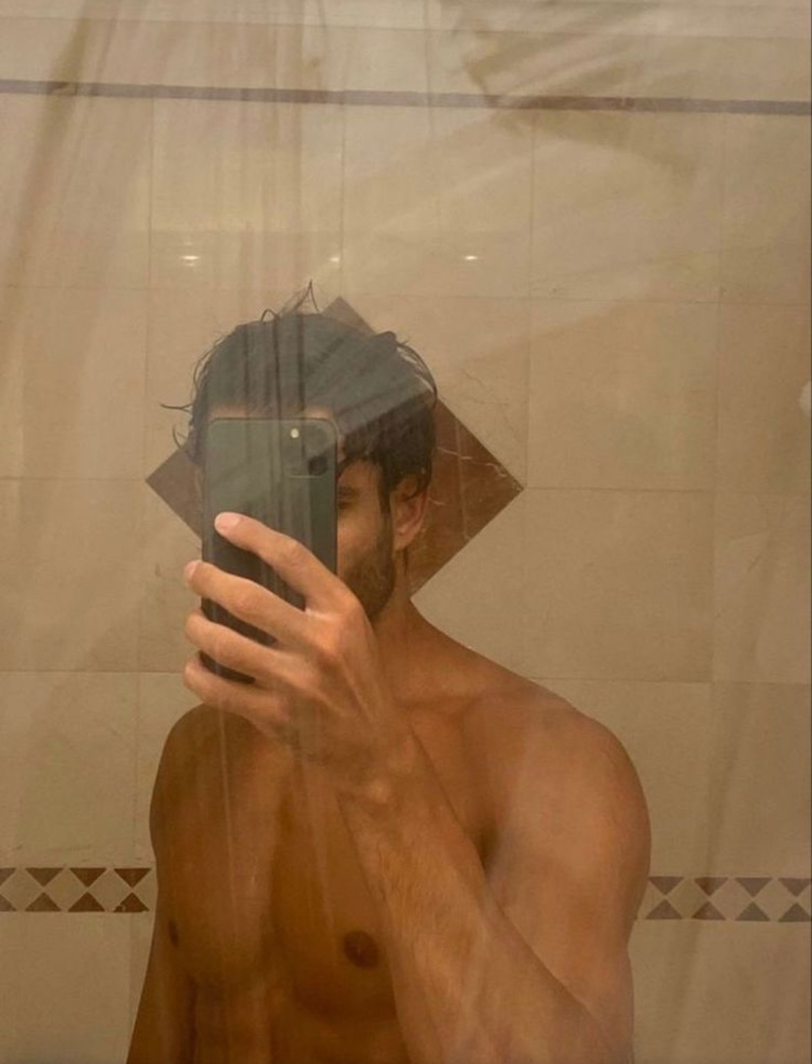 Profil de Leonid, 25 ans, Gay Belgique à Erquelinnes