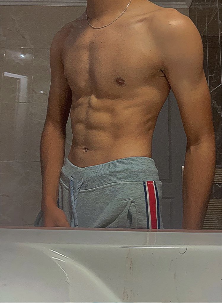 Profil de Nirina, 22 ans, Gay Belgique à De Haan