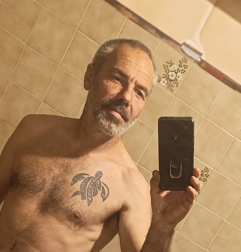 Profil de Cyriel, 49 ans, Gay Belgique à Florenville