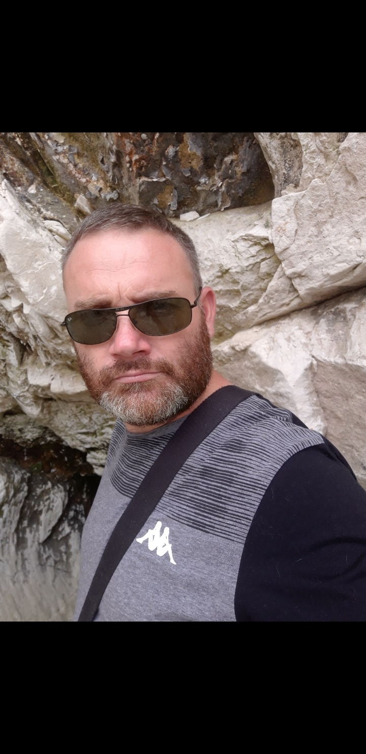 Profil de Miki, 48 ans, Gay Belgique à Genk